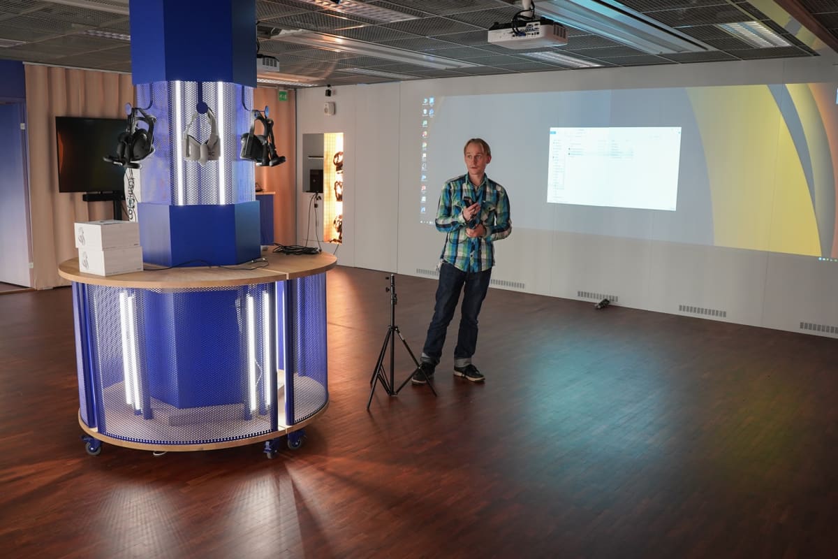 Helsinki XR Center, showroom