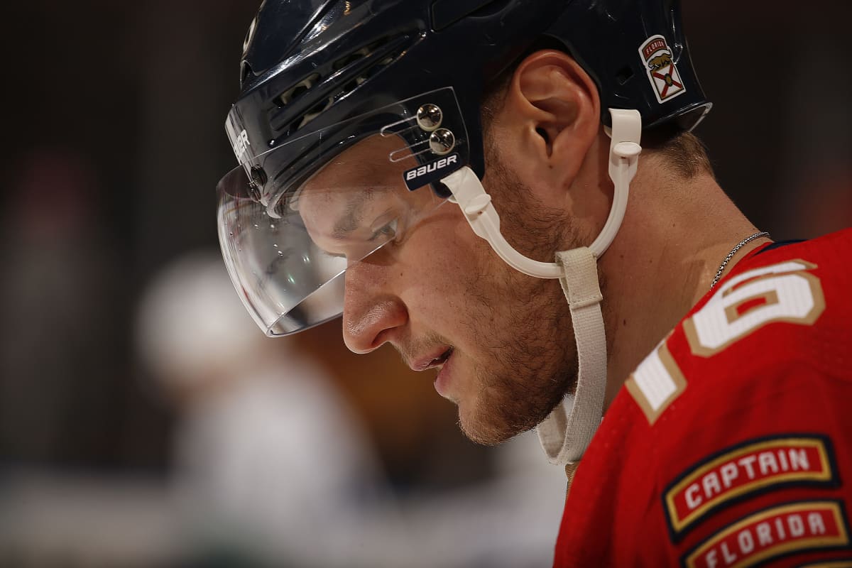 Florida Panthersin Aleksander Barkov allapäin.