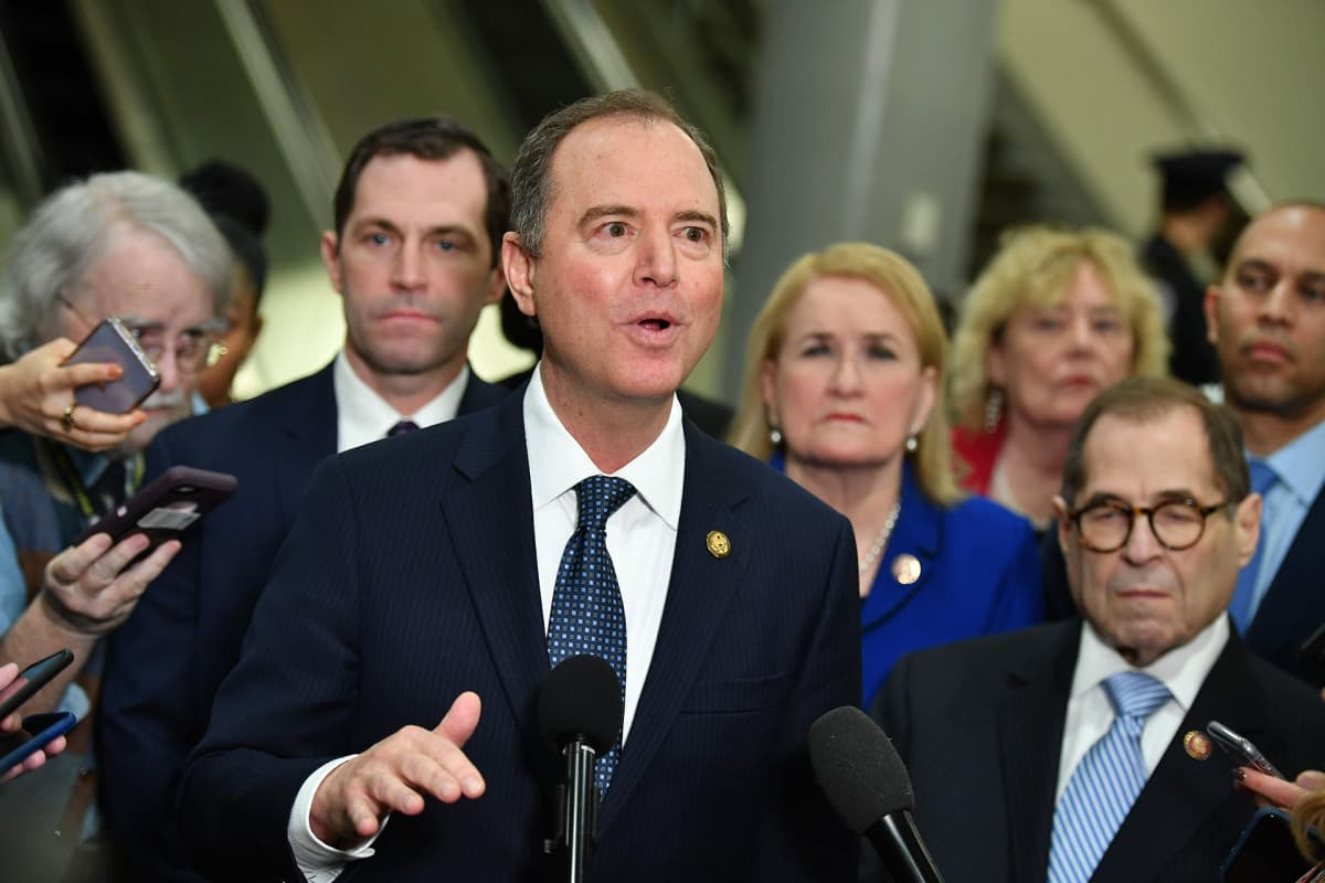 Adam Schiff puhui medialle Yhdysvaltain kongressissa 22. tammikuuta.