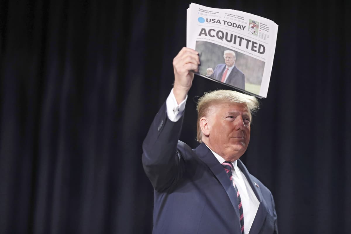 Donald Trump kansallinen rukousaamiainen.