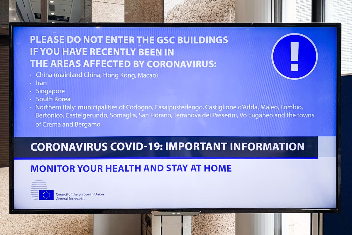 Ihmisiä pyydetään pysymään pois neuvoston Justus Lipsius -rakennuksesta, jos on ollut koronavirusalueella.