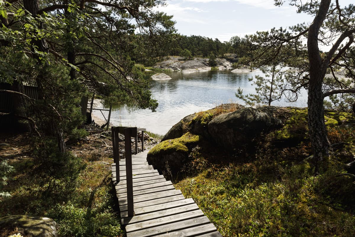 Portaat kesämökiltä mereen Kemiön saaristossa