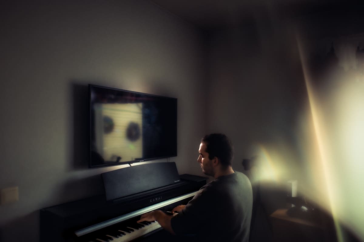 pianisti, pianotaiteilija Mackenzie Melemed / kulttuurivieras