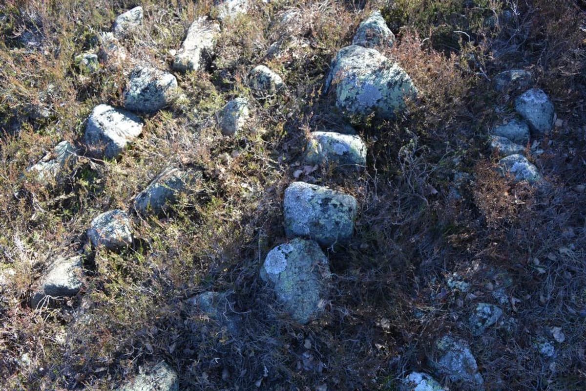 Jatulintarha, kivikehä, kivilabyrintti.