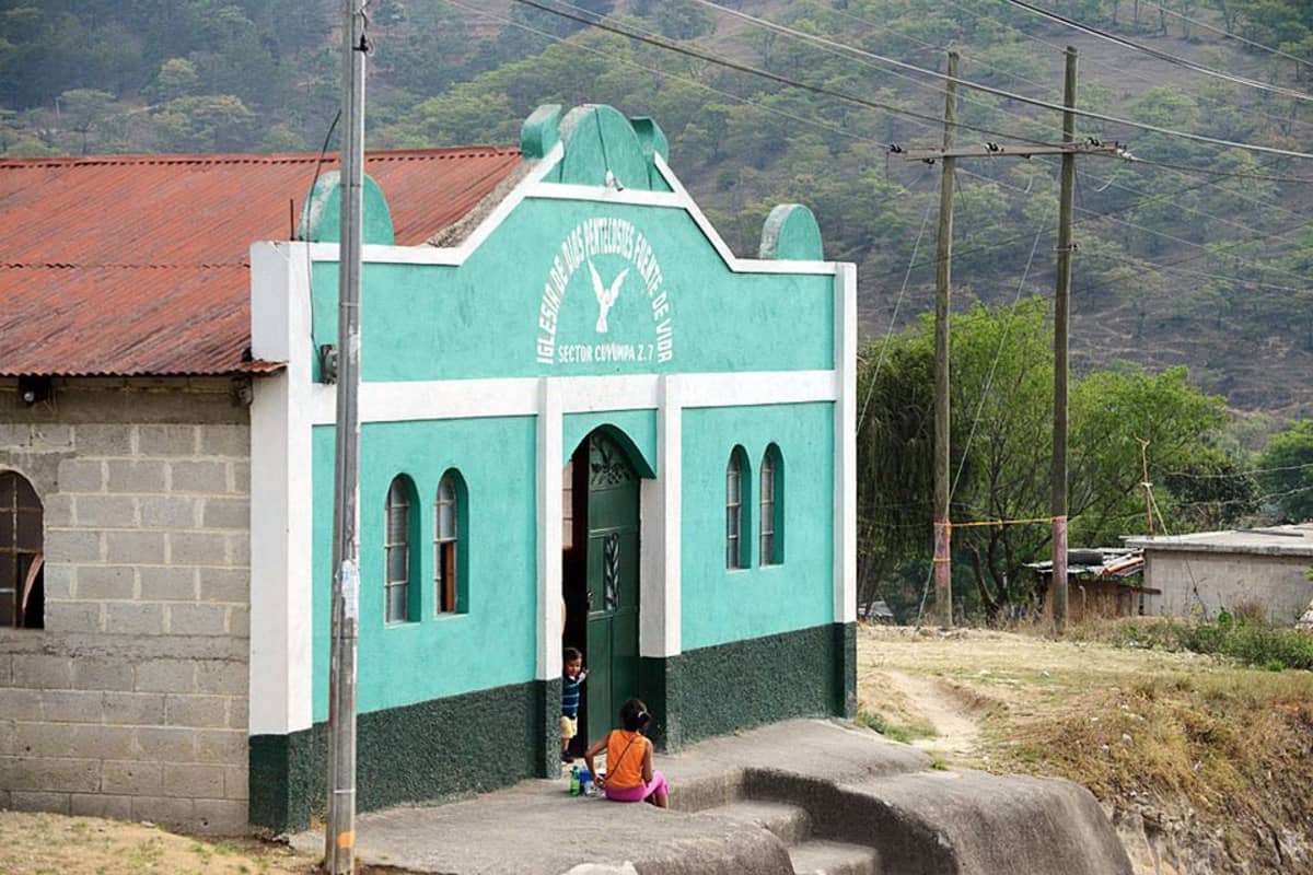 Helluntaikirkko Guatemalassa.