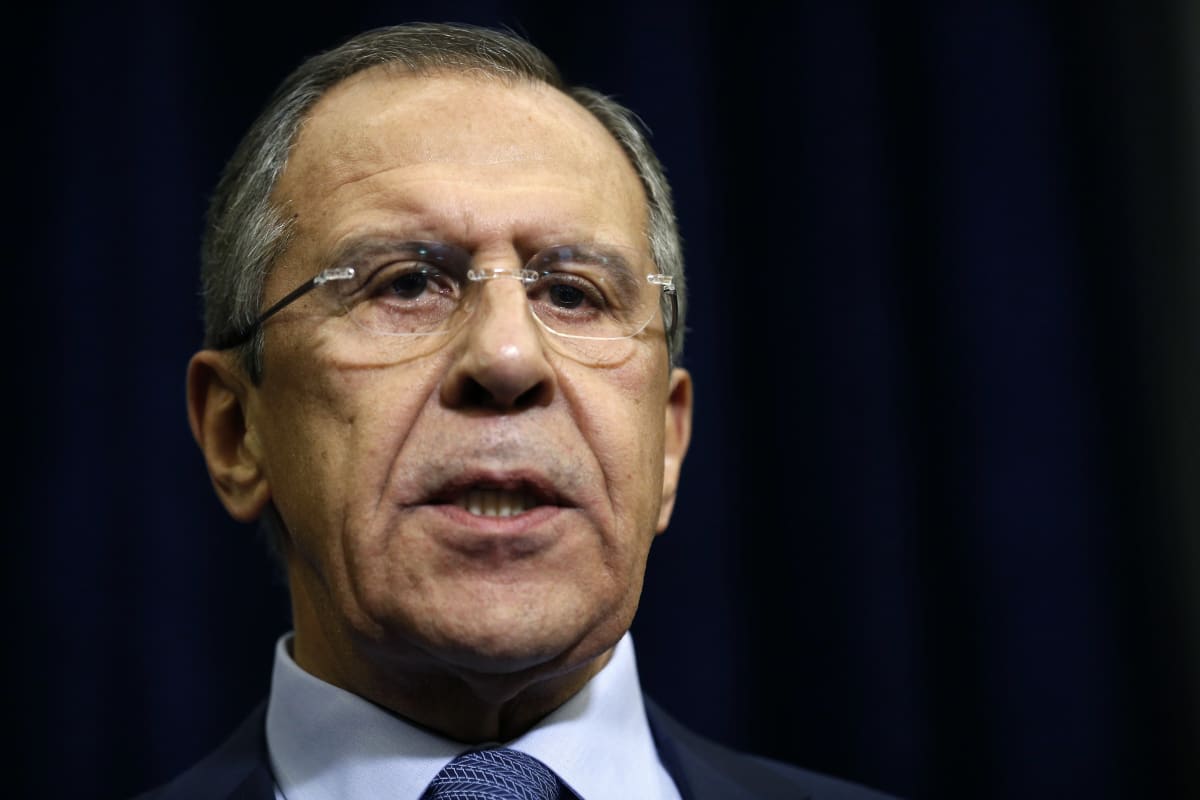 Venäjän ulkoministeri Sergei Lavrov ilmoitti peruvansa Turkin-matkansa venäläisen Suhoin pudottamisen jälkeen.