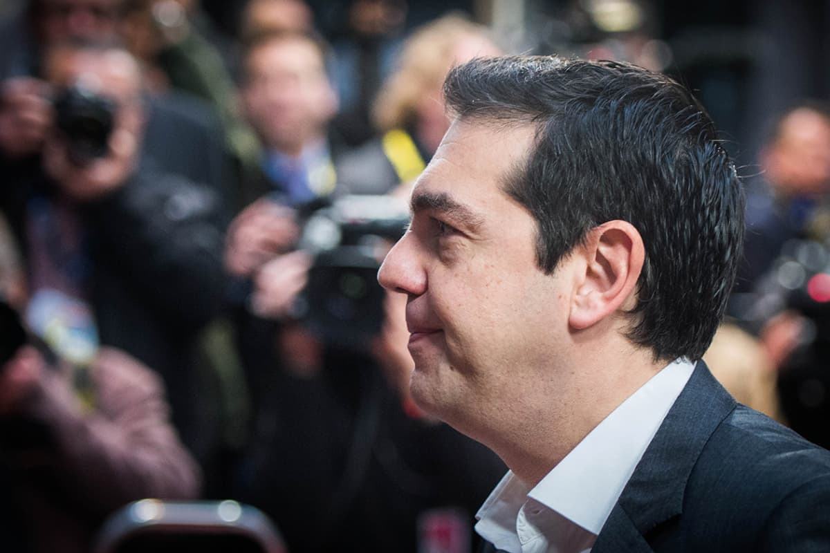 Kreikan pääministeri Alexis Tsipras saapumassa EU-kokoukseen Brysselissä 18. joulukuuta 2015.