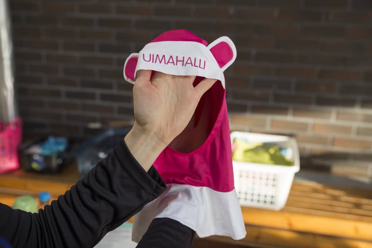 Muslimitytön uimapuku Burkini