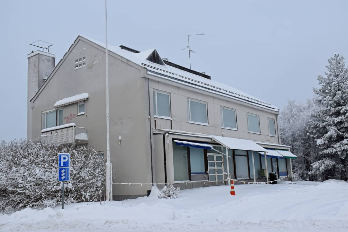 Entinen Yhdyspankin talo Tohmajärven Kemiessä.
