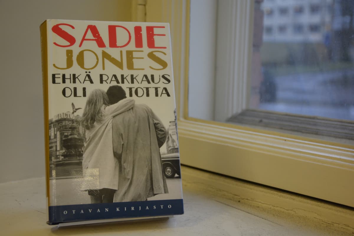 Sadie Jones: Ehkä rakkaus oli totta