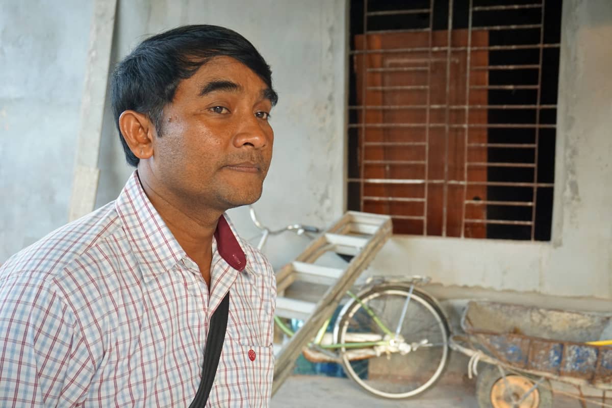 Orpokodin johtaja Srey Sunthan.