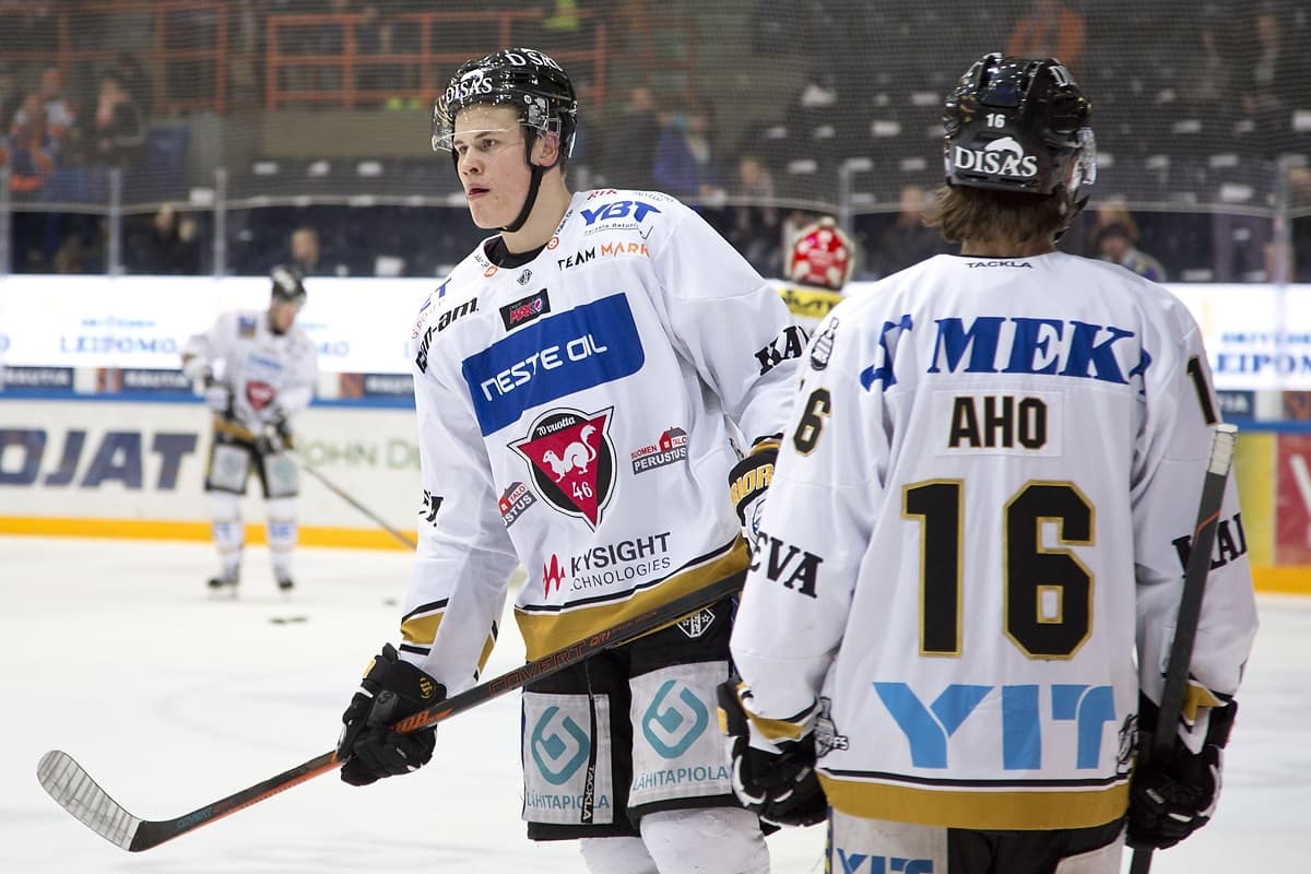Jesse Puljujärvi, Kärpät #9, Sebastian Aho, Kärpät #16