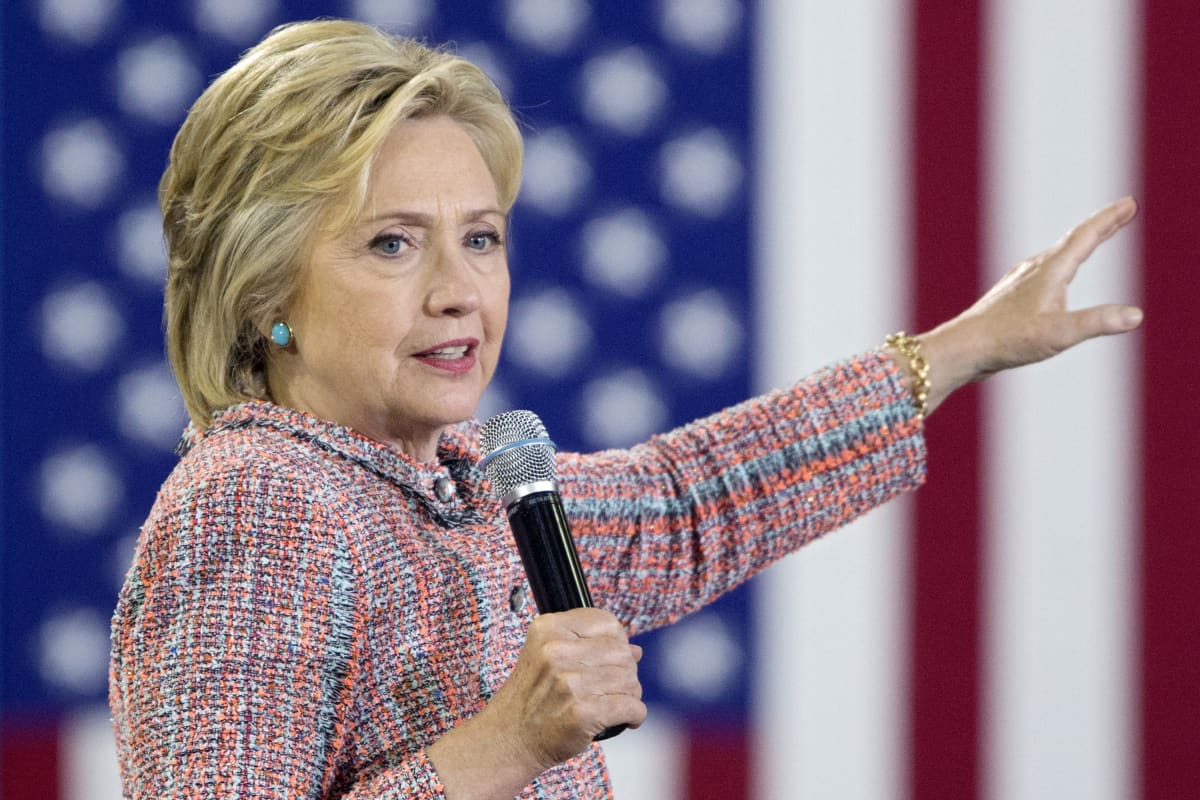 Hillary Clinton kampanjatilaisuudessa Virginiassa.