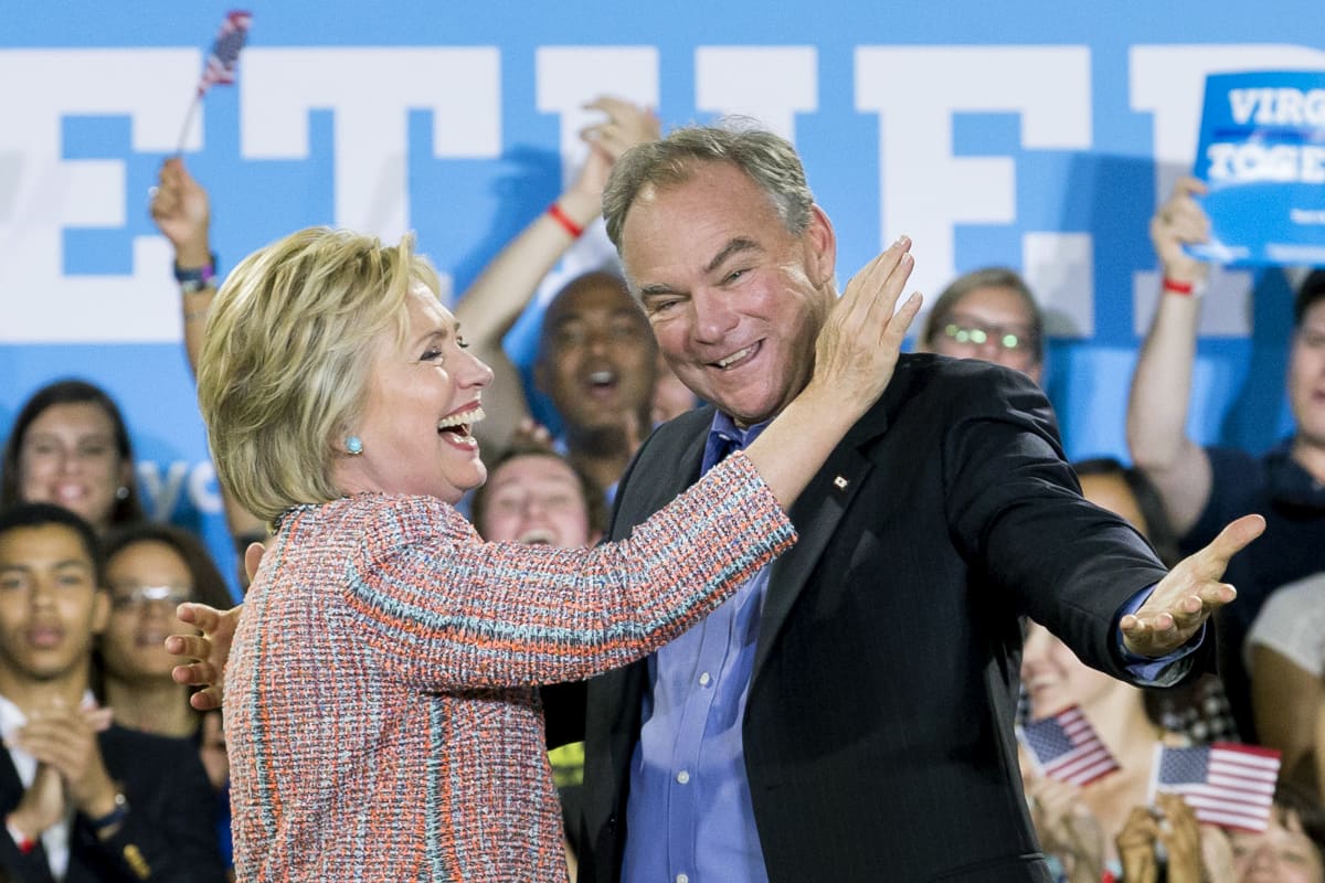 Tim Kaine kampanjoi Clintonin kanssa Virginiassa.