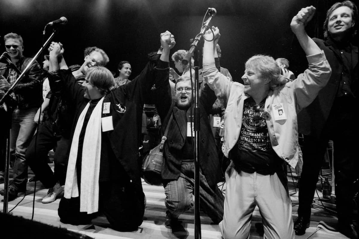 Yhteislaulua Glastnost Rockin lavalla 1988.