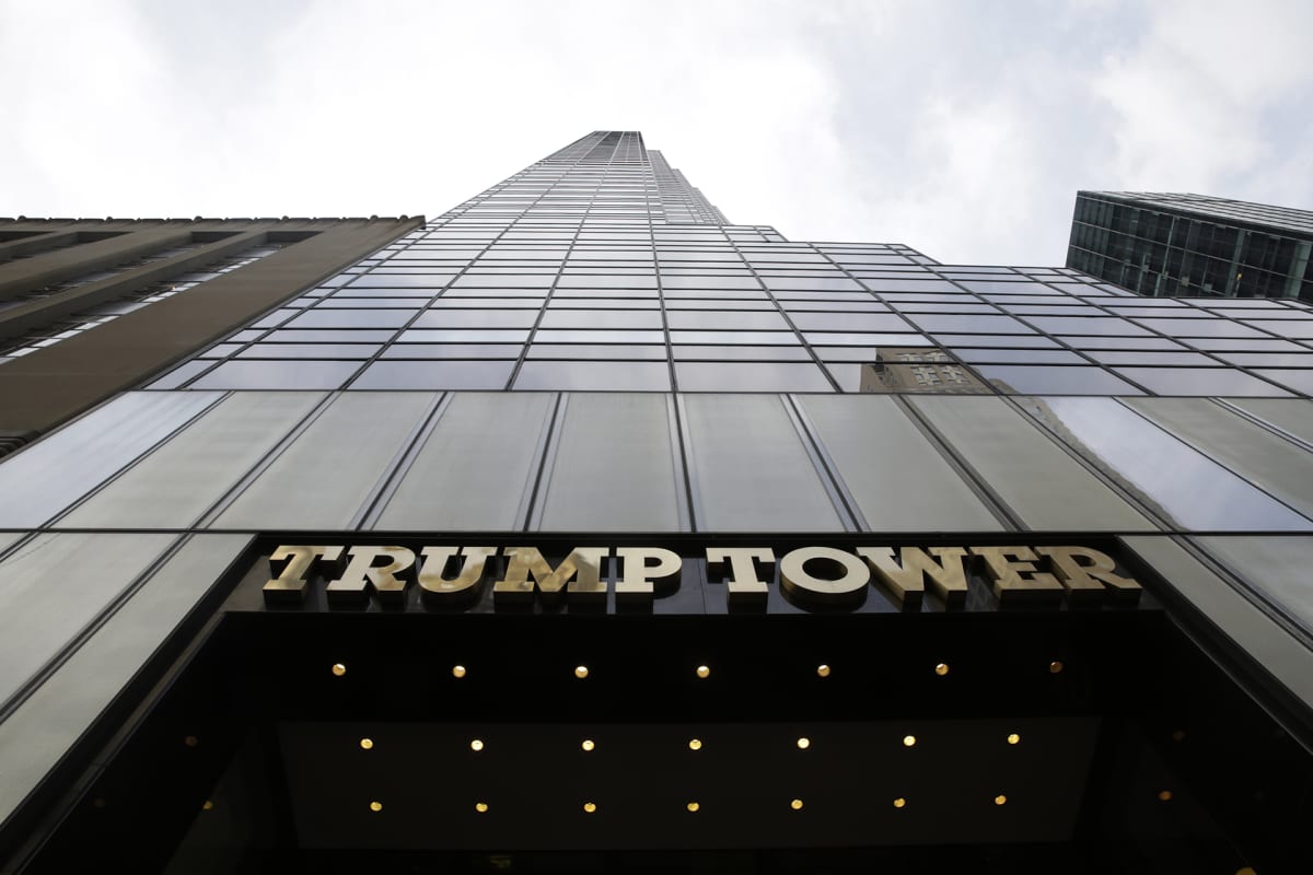 58-kerroksinen pilvenpiirtäjä Trump Tower Manhattanilla.