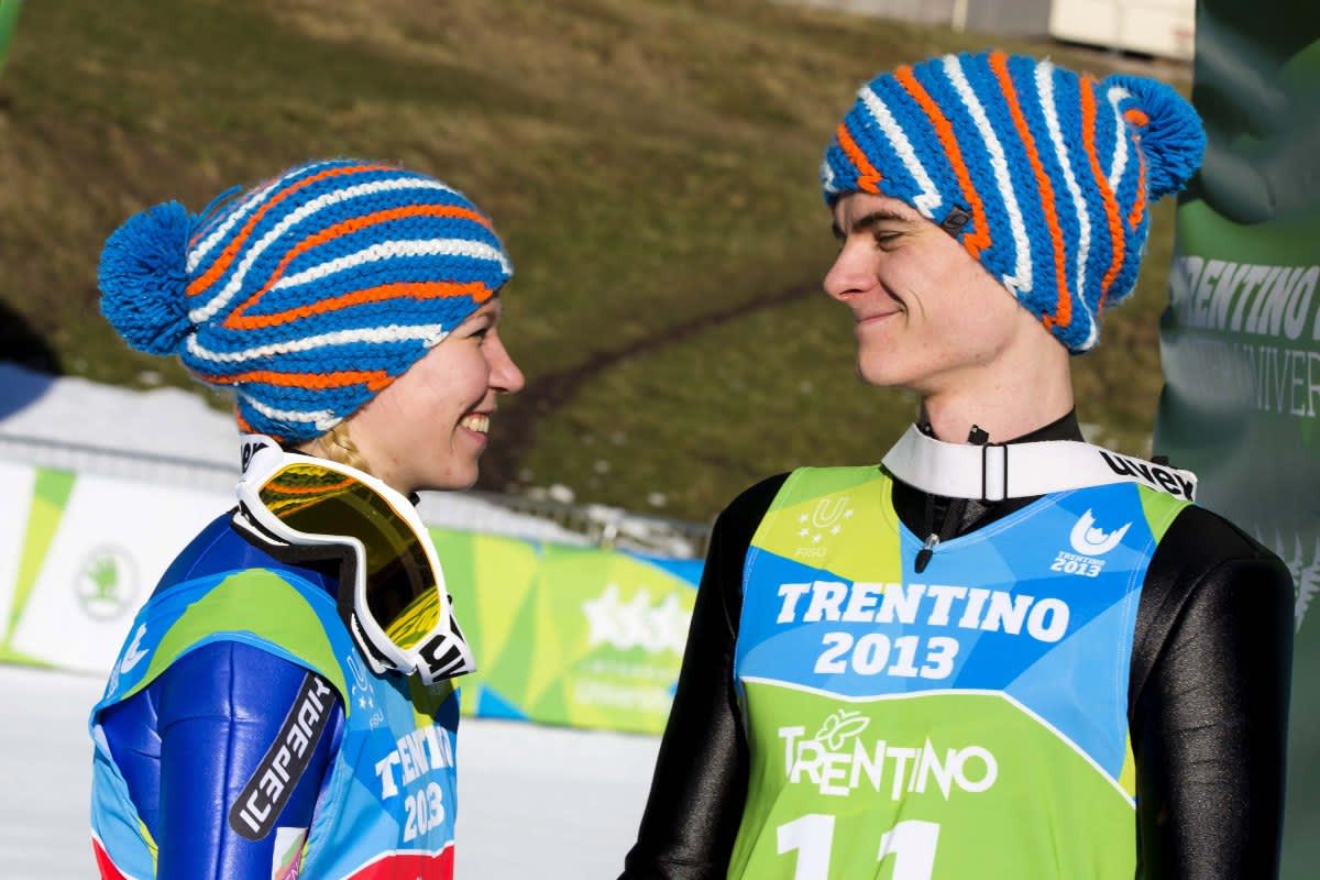Julia Kykkänen ja Sami Niemi hyppäsivät aikoinaan hopealle talviuniversiadien joukkuekisassa.
