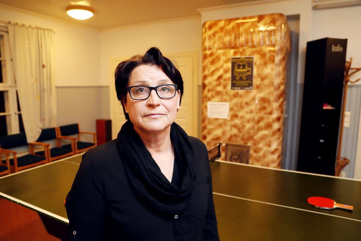 Nuorisotyön päällikkö Kirsti Köykkä Nuorisotalolla Sastamalassa, 19. helmikuuta.