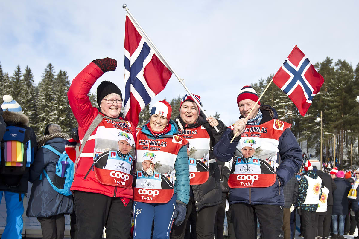 Lars Græsli ja tydalilaiset fanit.