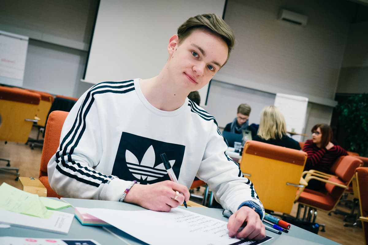 Gen-Z-tiimin Daniel Koivunen sai idean nuorten omaan ura- ja mentorointipalveluun yläasteikäisenä.