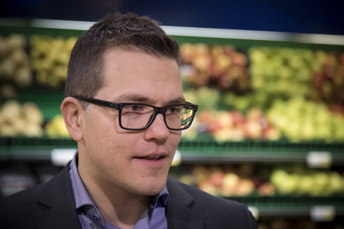 S-ryhmän valikoimajohtaja Antti Oksa