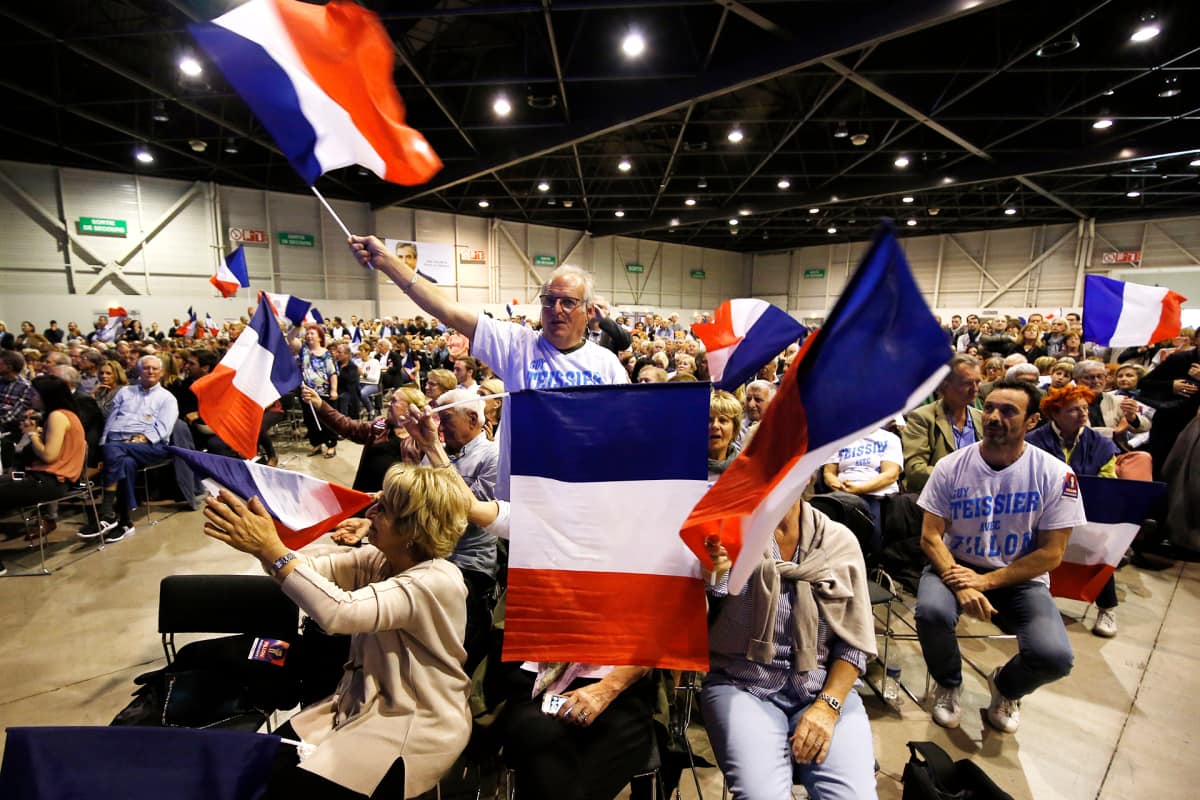 Francois Fillonin kannattajia vaalitilaisuudessa Marseillessa 11. huhtikuuta.