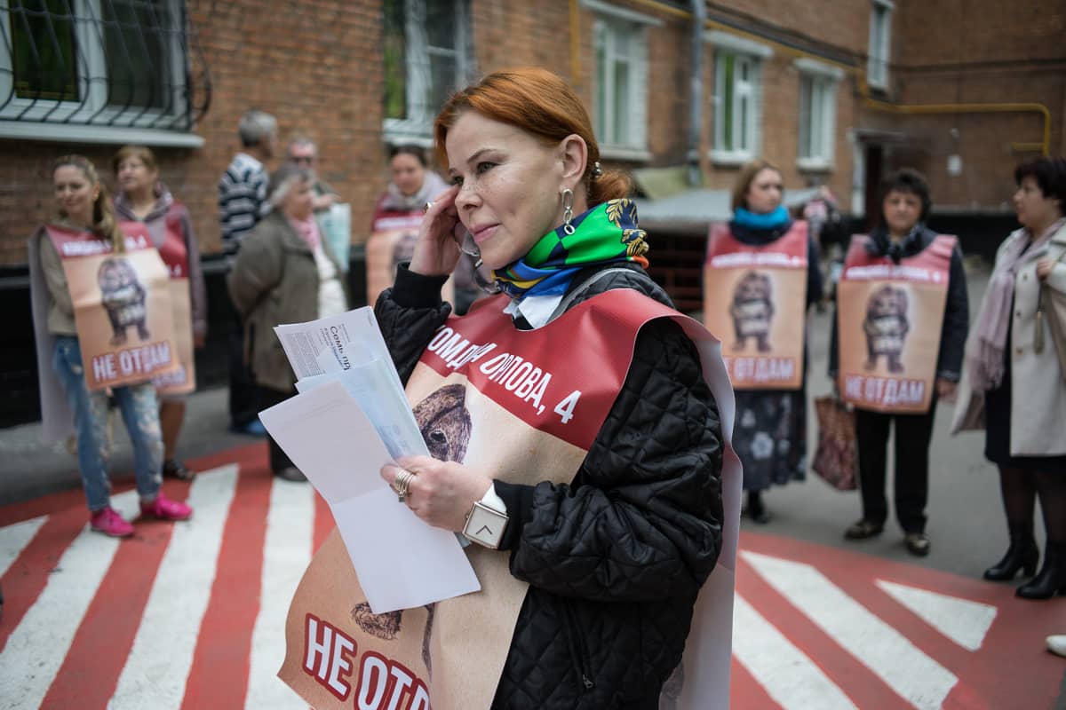 Inna Jehinasta tuli yllättäen kansalaisaktivisti, kun kotitalo löytyi purkulistalta.