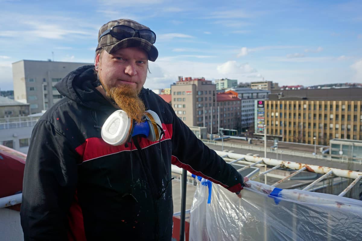 Jarko Mannisen unelmien yhteiskunnassa jokainen toteuttaisi itseään luovuuden kautta joka päivä