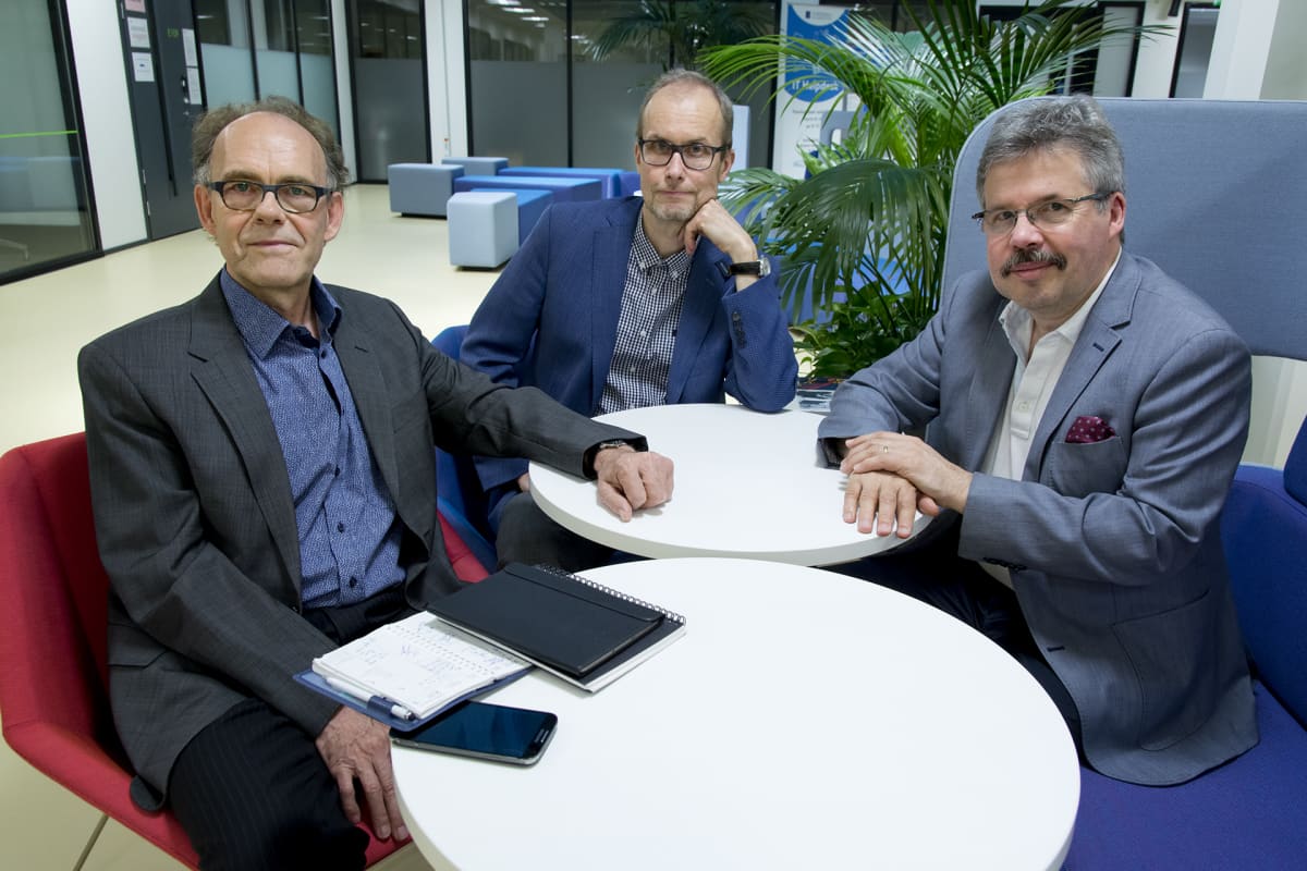 Raimo Harju, Heikki Hyöty ja Mikael Knip yhteiskuvassa