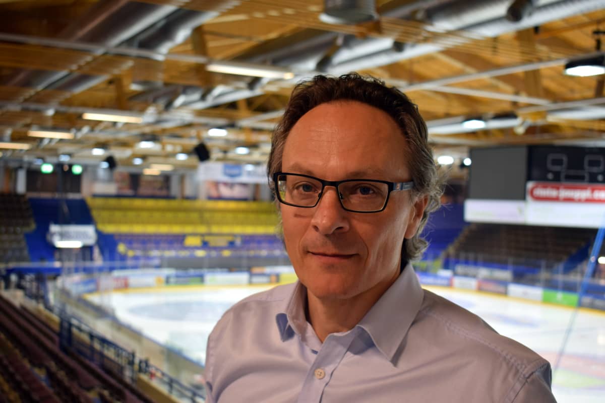 Heikki Viitikko omistaa reilun neljänneksen Jukureiden taustayhtiöstä.