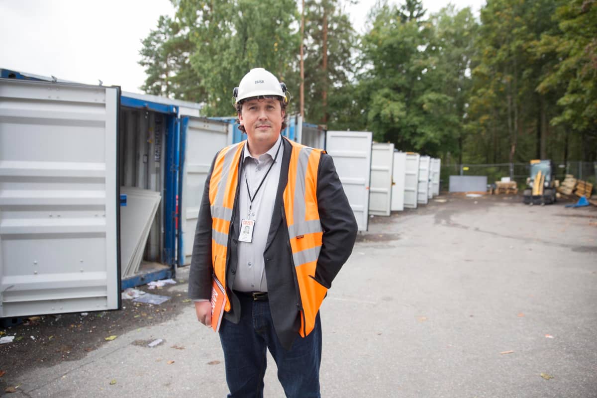 Consti Oy:n aluejohtaja Pirkka Lähteinen.