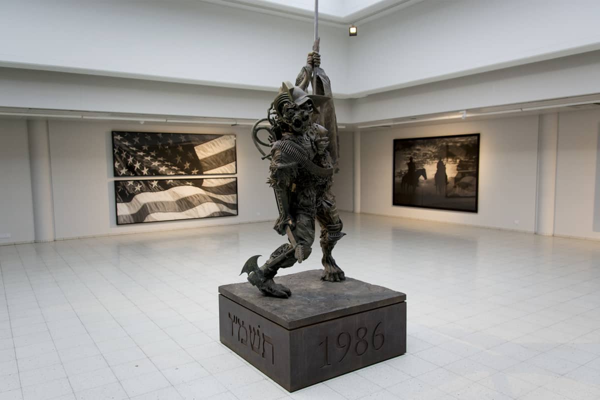 Robert Longon teos Sara Hildénin taidemusossa Tampereella
