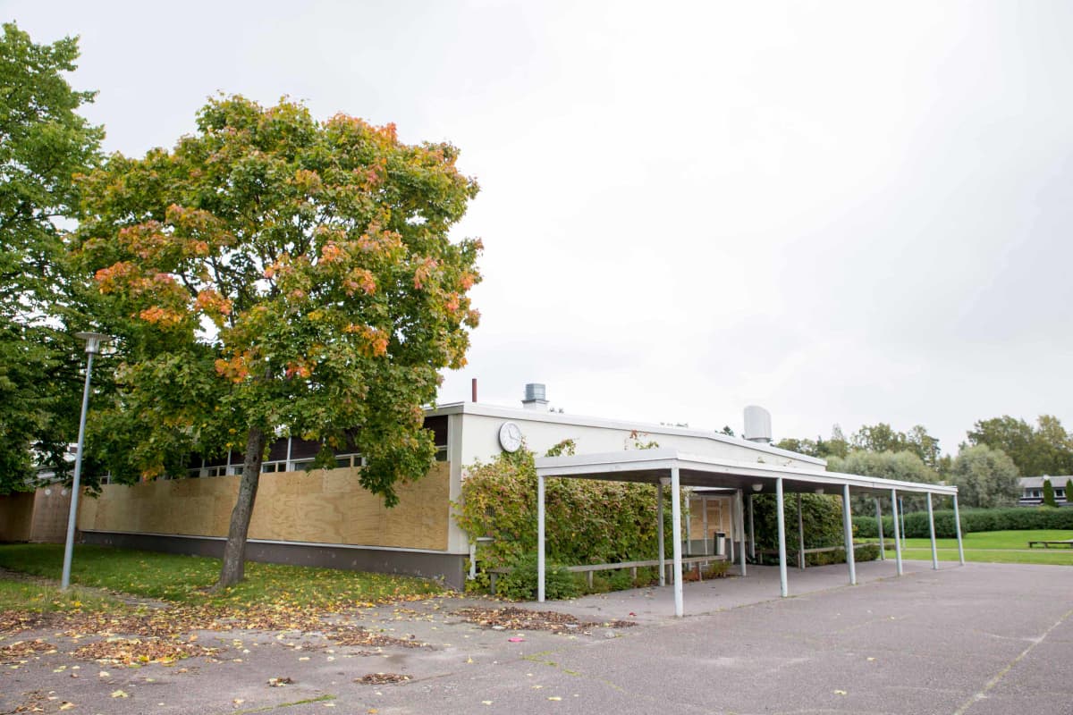 Espoon Aarnivalkean koulu suljettuna sisäilmaongelmien vuoksi
