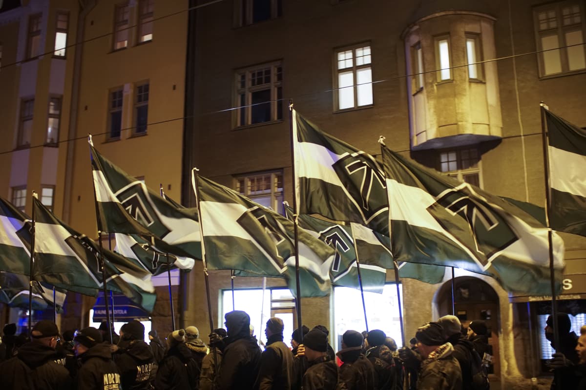 Uusnatsien järjestämä ”Kohti vapautta” mielenilmaus.
