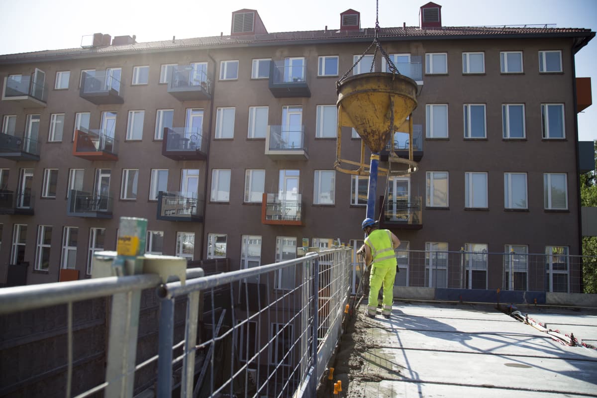 Rakennustyömaa Pitäjänmäellä. Skanska.