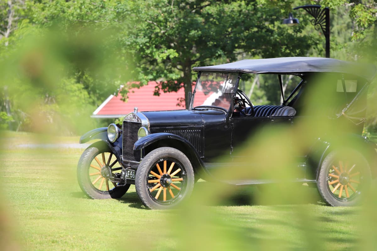 T-mallin Ford vuodelta 1925.