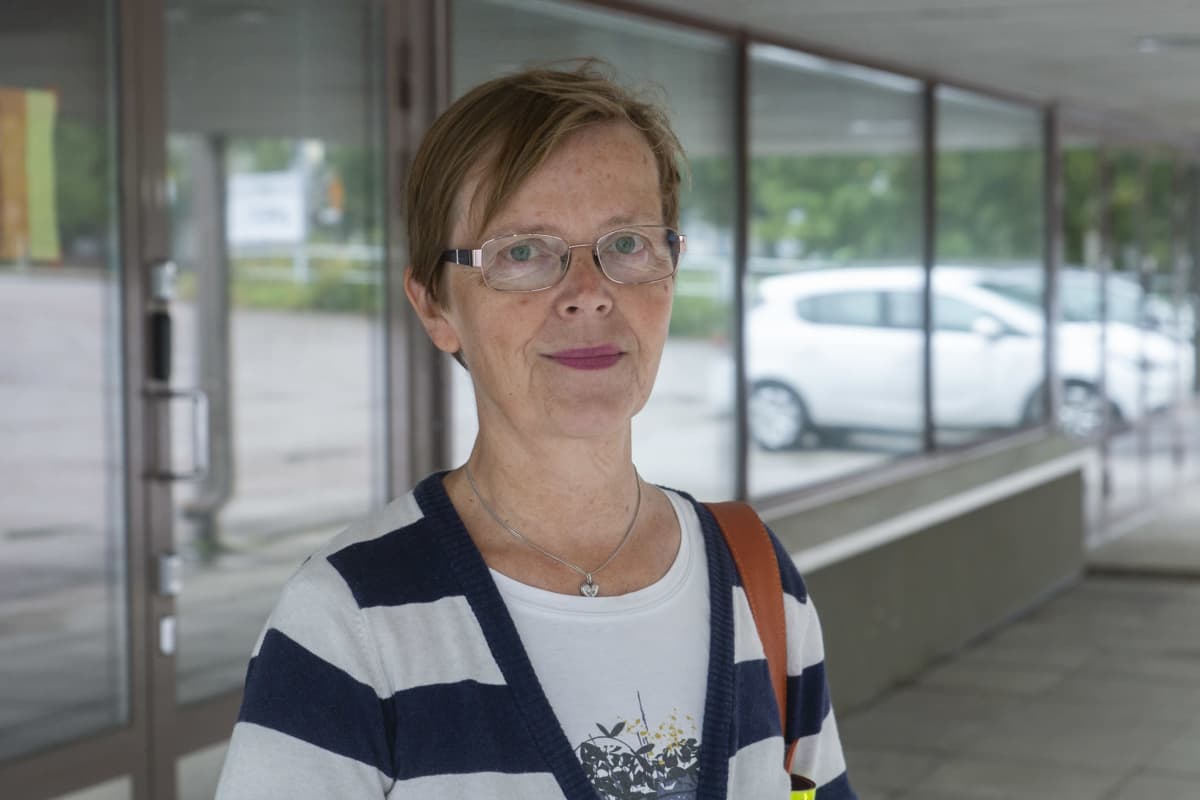 Turun yliopiston työterveyshuollon ja ympäristölääketieteen professori Tuula Putus.