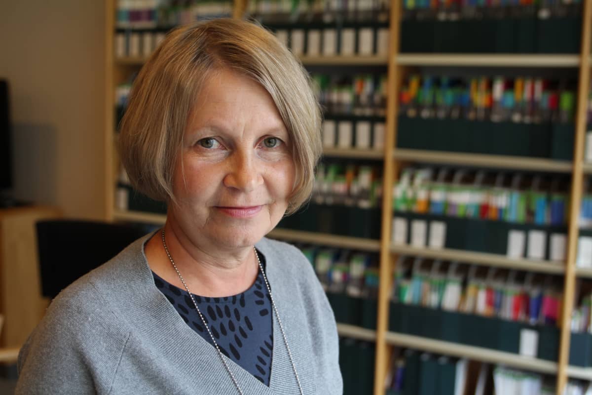 Ylilääkäri Tuija Leino THL:n infektiotautien torjunta ja rokotukset -yksiköstä toivoo, että pojatkin saavat HPV-rokotteen ensi syksynä.