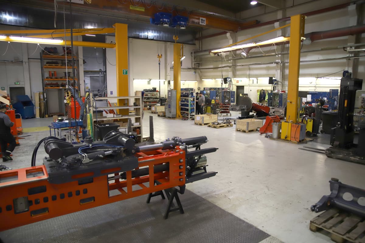 Metallipajan tuotantotilat.