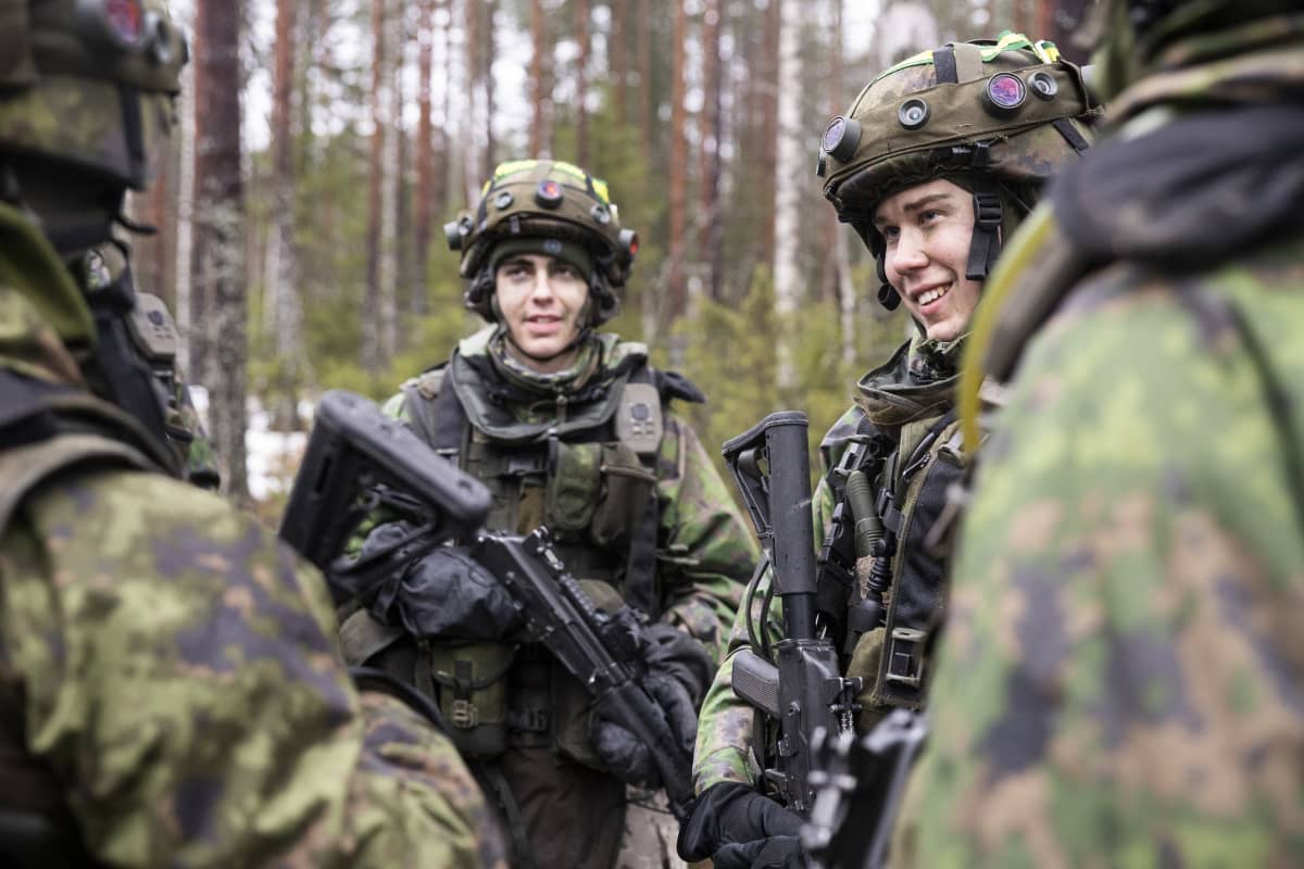 Varusmiehiä Kaakko 19 -sotaharjoituksessa.