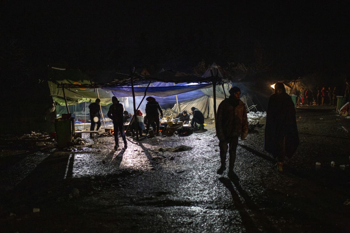 Öinen pakolaisleiri Vucikissa, Bosniassa