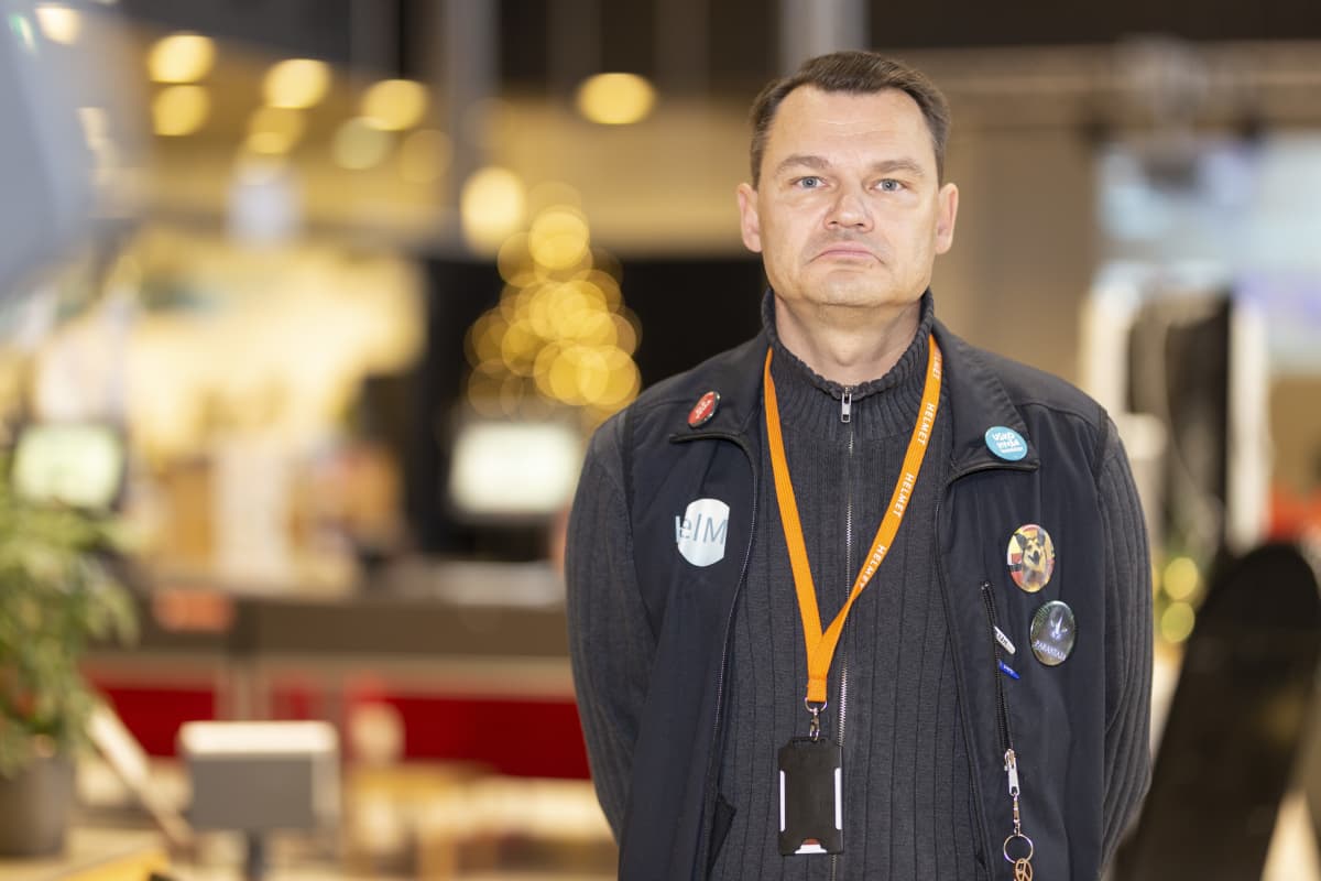 Hans Swahn , Asiakaspalvelupäällikkö , Sellon kirjasto , Espoo