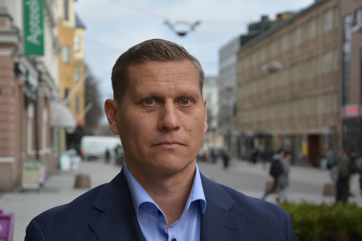 Profilbild på Tuomas Heikkinen vid Åbo stad.