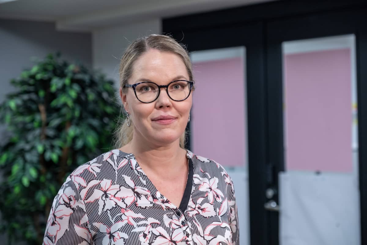 Seuren työntekijäkokemuksesta vastaava johtaja Jenni Heinonen.