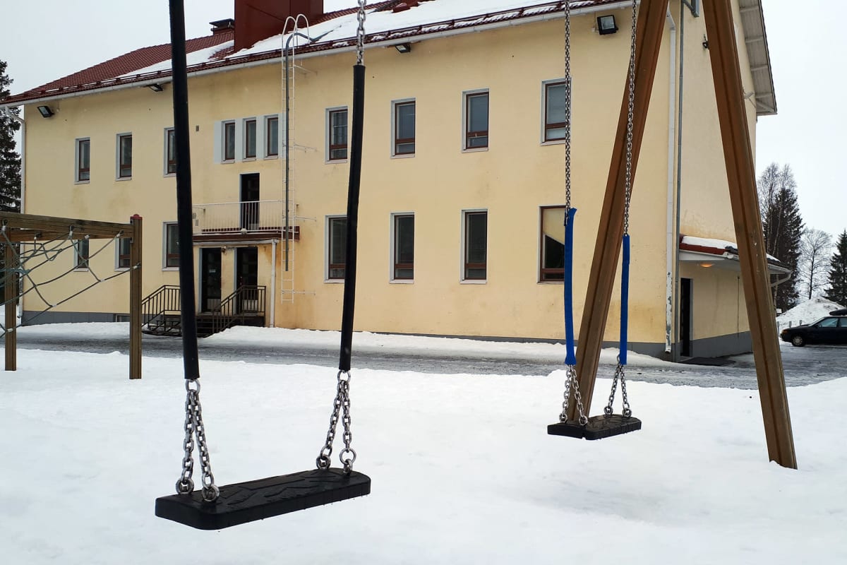 Näätsaaren koulu.