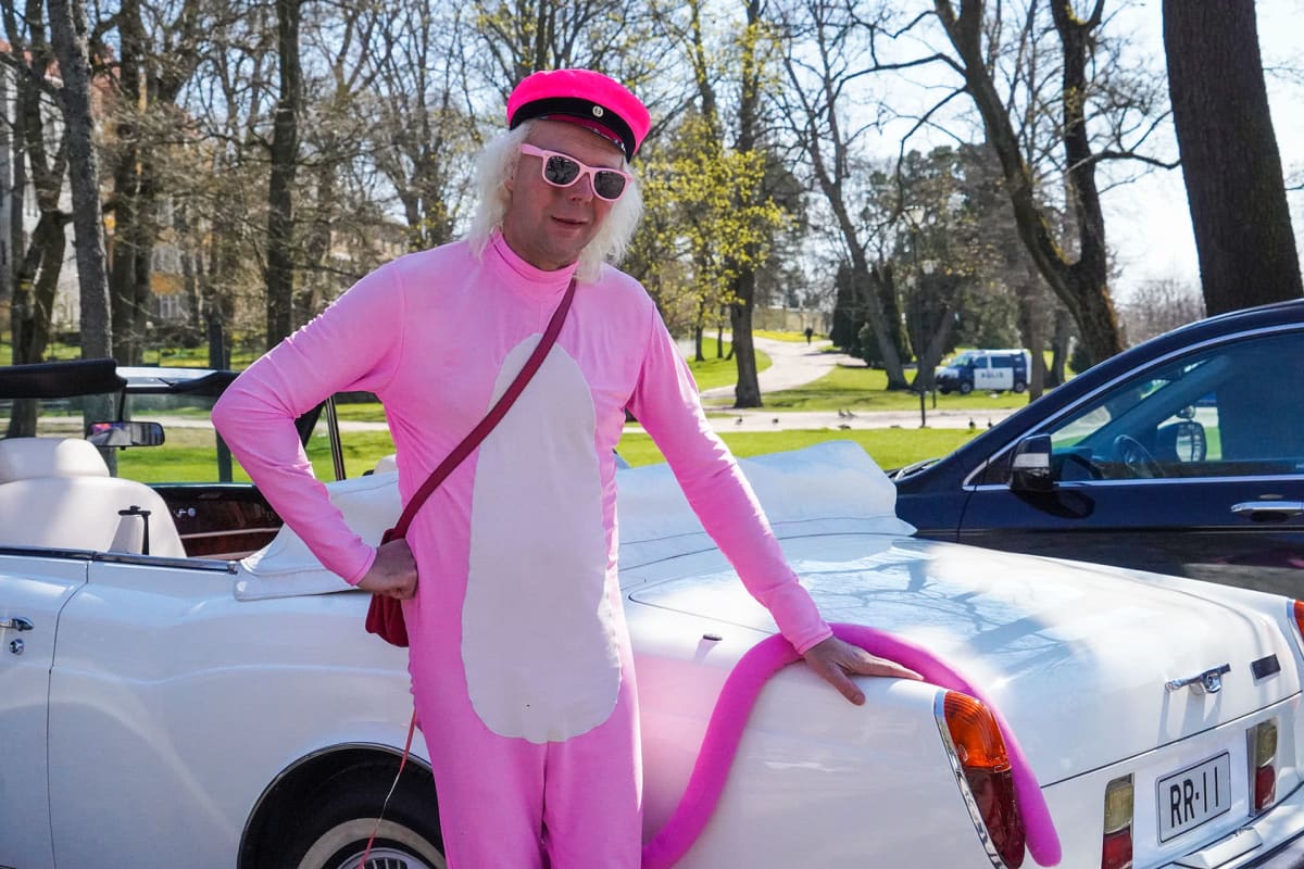 Jari Koponen Kaivopuistossa vappuna 2020.