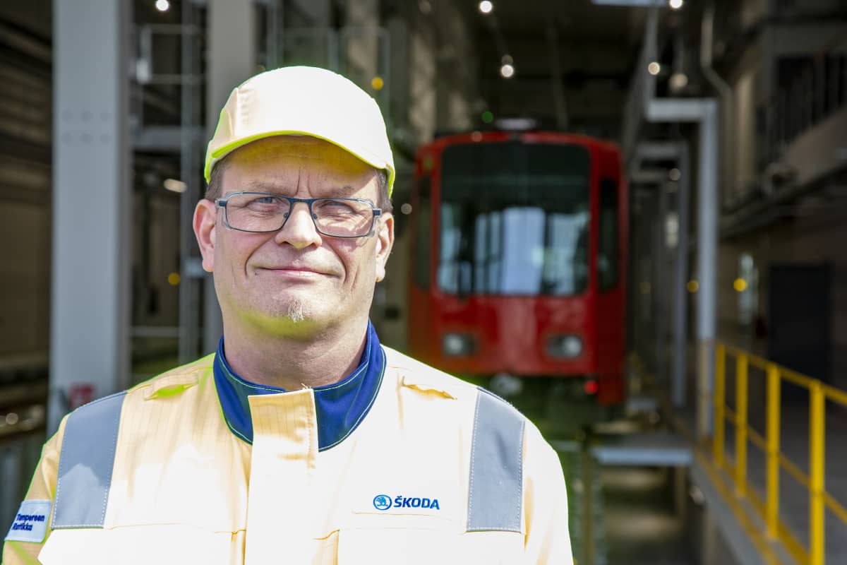 Mika Vilpas huoltoasentaja Skoda Transtech Oy