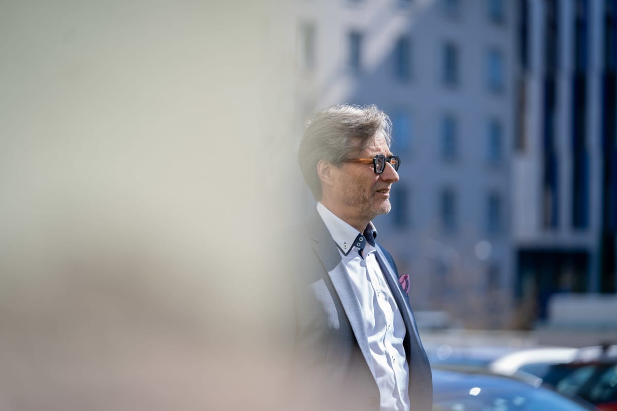 Johtajaylilääkäri Markku Mäkijärvi, HUS Meilahti, Helsinki, 5.5.2020.