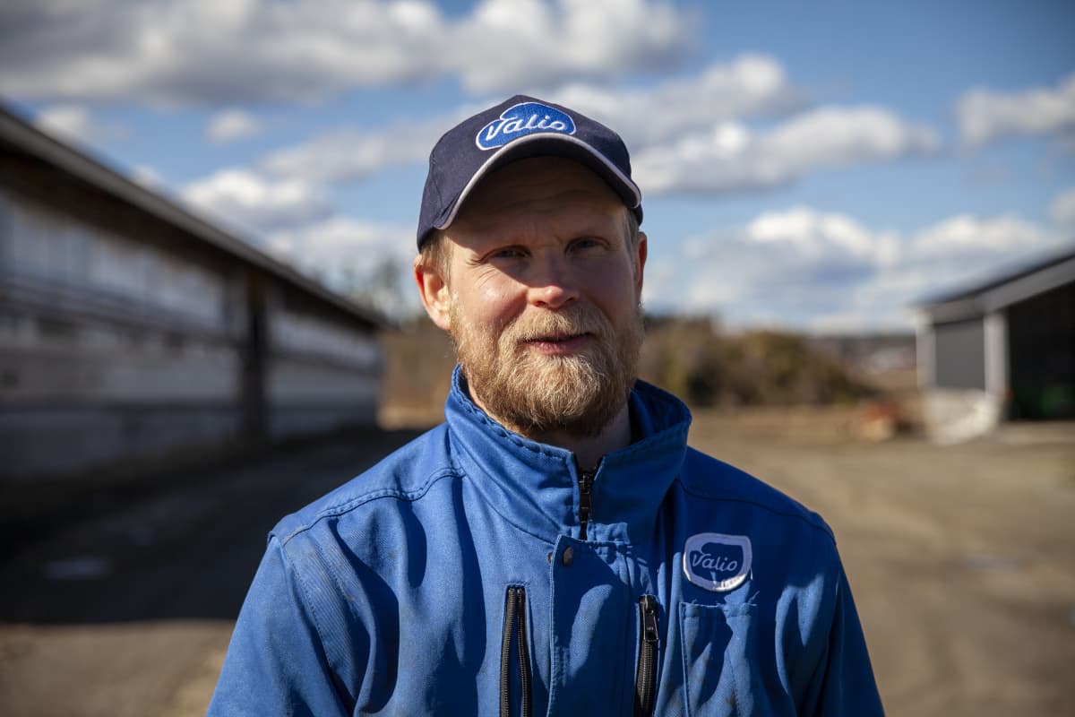 Maitotilallinen Perttu Sirviö