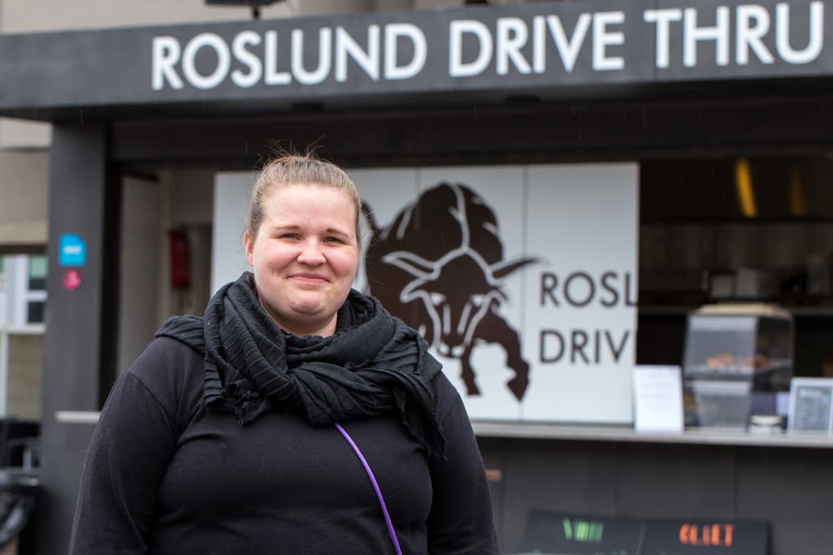 Ines Aarla, Roslund driver Thru.